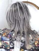 ブレイズヘアー(BLAZEhair) 【レイヤーデザイン】ホワイトバレイヤージュ×ブリーチ2回