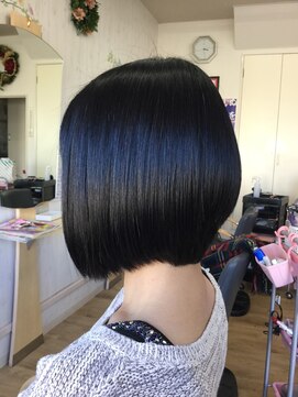 ヘアーメイクリベール(Hair make Riveal) グラデーションボブ