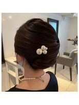 フェリーチェ(Felice)&nbsp;大人　夜会巻き　結婚式　ブライダル　着物ヘア　黒髪アレンジ