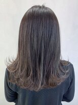 アイティー バイ アルバム 浦和店(IT by ALBUM)&nbsp;グレージュミディ_ハイライトカラーオリーブカラー_ba243822