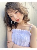 やわらかシルキーベージュの無造作ミディアム