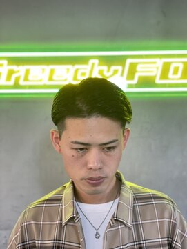 グリーディーフォックス 代々木(Greedy FOX) かき上げヘア/サイドパート/韓国マッシュ/フェードカット/代々木