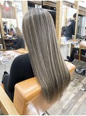 【Lilly渋谷】#アッシュグレー #スジ感ハイライト #髪質改善