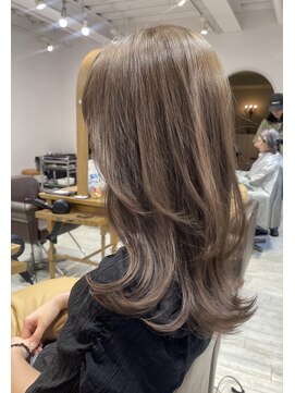 レイラバイアフロート 吉祥寺(Lila by afloat) ウルフカット/レイヤーカット/グレーベージュ20代30代40代