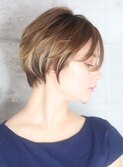 小顔美髪イメチェンピンクブラウン切りっぱなしボブショート