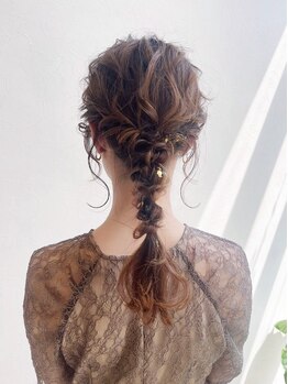 リバティ(Liberty)の写真/お洒落なアップスタイルやニュアンスセット◎結婚式や二次会,イベントなどハレの日は≪Liberty≫へお任せ☆