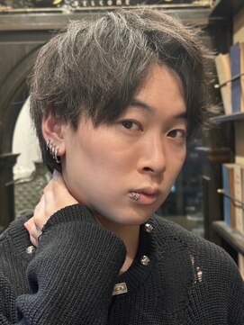 ヒロ銀座 バーバーショップ 札幌本店(HIRO GINZA BARBER SHOP) ミディアムウルフバング