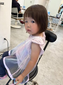 ロミー 本厚木(ROMMY.) キッズカットぱつんとボブ重めボブ切りっぱなしボブ