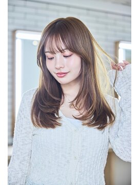 アンスリウム 吹田(Anthurium) ミディアムレイヤー/大人可愛い/髪質改善/シースルーバング