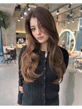 ロンドルピナス 小倉(Lond Lupinus) ブルーブラック/ワイドバング/美髪のススメ/外ハネボブ/北九州/