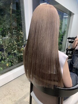 シキ 渋谷(siki) ハイトーン/ブリーチ/レイヤーカット/シアーカラー/渋谷/原宿