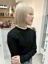 ナウアズ(now as.) 切りっぱなしボブ×white beige【Emma】【now as.明石】
