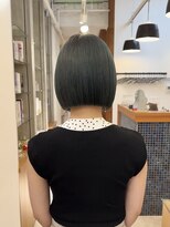 リンダ(LYNDA)&nbsp;艶感ダークグレージュ×コンパクトボブ