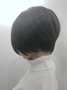 レム(LEM) LEM前下がりショートボブ