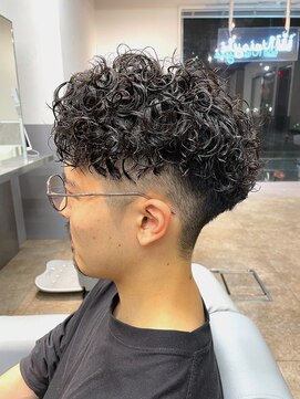 ノイセル 西本町(Noisyle) guest snap　ショートアップバング×プードルパーマ