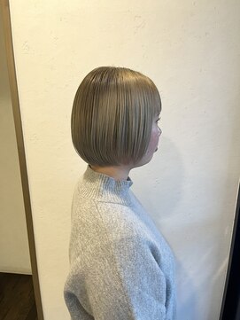 ヘアスペースブルーム エボリューション 庄内店(HAIR SPACE BLOOM evolution) 【庄内/ショート】ショートボブ・ミルクティーベージュ