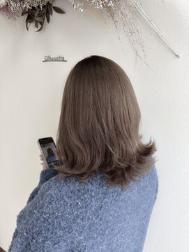 シルエット 美容室 【王道カラー】ミルクティーブラウン◎