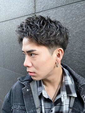 クオル 立川(QOL) アップバングスパイキーショートベリーショート刈り上げ