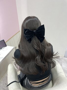 アディション 新宿(ADITION) オリーブグレージュ