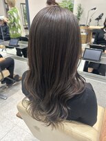 ルカ リノア(Luca lino:a)&nbsp;巻いて可愛いレイヤーカット＋まろやかな透明感グレージュ