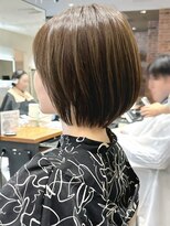 アフロート ルヴア(AFLOAT RUVUA)&nbsp;みねスタイル♪ 似合わせ ショート ボブ 30代 40代 小顔 新宿