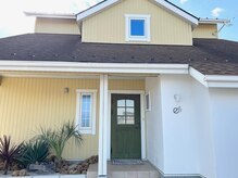 ヘアー メイク エリノ(hair make erino)の雰囲気（カフェのような黄色のお家が目印です。ヤマト市民体育館前橋近く）