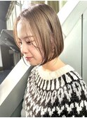 NUDEハイトーン ダブルカラー くすみベージュ切りっぱなしボブ