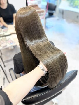 セシル(SECYL) 【Mika】透明感オリーブグレージュ　ブリーチなし　韓国レイヤー