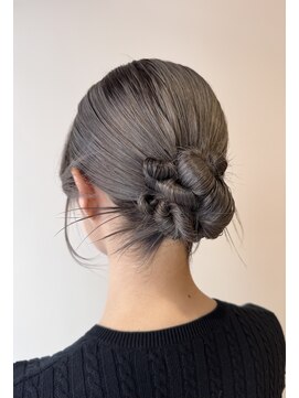 ルーチェ(Luce) タイトヘアアレンジ