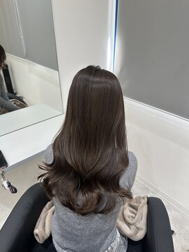 オリーブブラウン