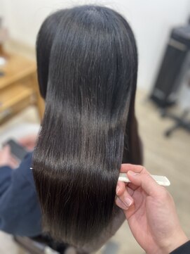 ミラ(MIRA) 髪質改善ツルツルロング