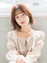 リリーオブザベイス(Lily of the Vase) 外はねボブ