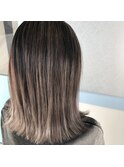 シルバーベージュバレイヤージュ