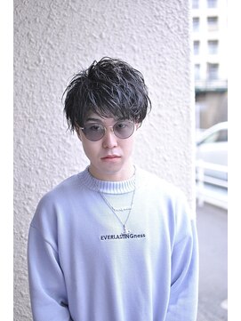 ブレイズ ザ サロン(BLAZE THE SALON) 刈り上げツーブロック重ため黒髪束感マッシュ【BLAZE 大庭】