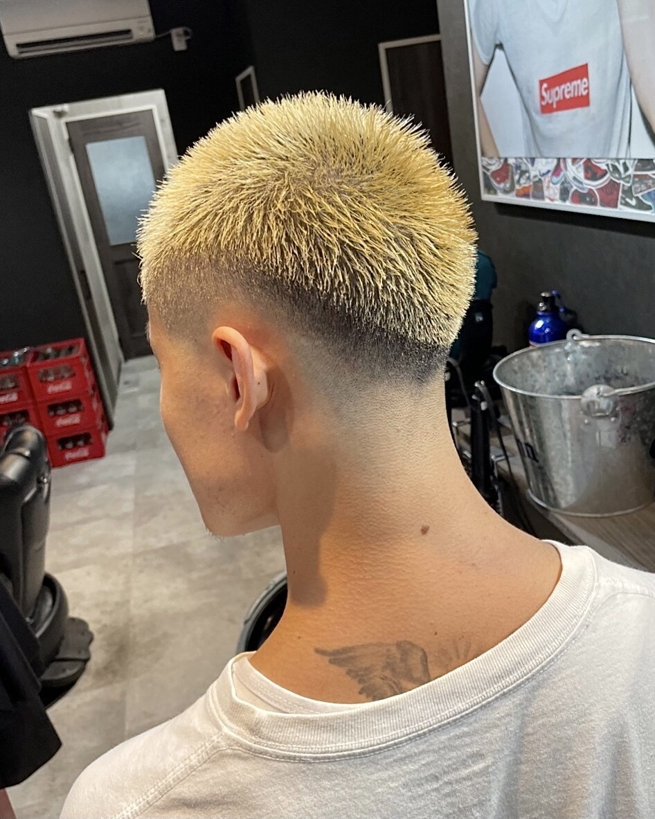 坊主×フェード：L123858155｜ダズ(Dazz)のヘアスタイル