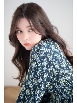 サードバイローラン(THiRD by ROULAND) セミロングくびれヘア ニュアンスカラー