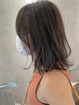 ボンドバイテトテ 三宮元町(BONDbytetote) 抜け感ミディ×ナチュラルウェーブ / ヨシンモリ