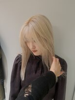 ウクク(UCUCU) ホワイトブランドカラー