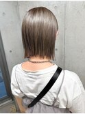 斜めバング/グレージュカラー/デザインカラー/シルキーベージュ