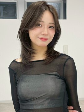 レイヤーカット 韓国風レイヤー オリーブグレージュ 髪質改善