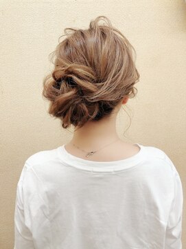 サーヴ ネクスト ヘア 元町店(SERVE next hair) ルーズなヘアアレンジ