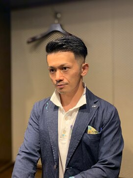 ザバーバー 日本橋高島屋SC(THE BARBER) 0.8mm  リバースフェードスタイル