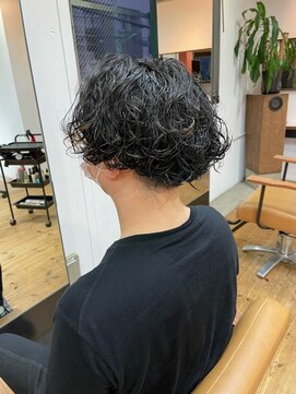 アナンダ(ananda) 刈り上げパーマスタイル