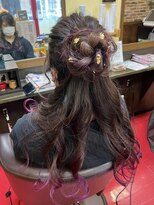 ガラ(GALA)&nbsp;赤パンのヘアセット