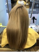 髪の土台を傷ませないために、カラーの施術も髪質改善を意識した施術に