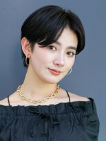 大人可愛い/20代30代40代/黒髪/前下がりショート/丸みショート