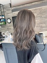 ジーズ(G's)&nbsp;人気の艶髪グレージュ♪大人ハイライト