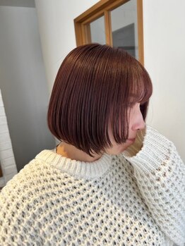 白髪染め=地味の常識を覆す★グレイカラーでもおしゃれな仕上がりに♪ハイライトで白髪ぼかしも可能です◎