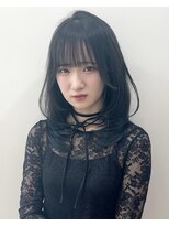 ワン バイ ジエクト(One by The Ect) 韓国レイヤーハッシュカット黒髪シースルーバング透明感アッシュ