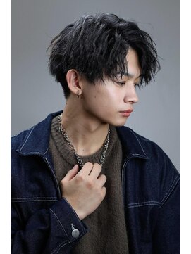 リップス 自由が丘(LIPPS) 波巻きコンマ